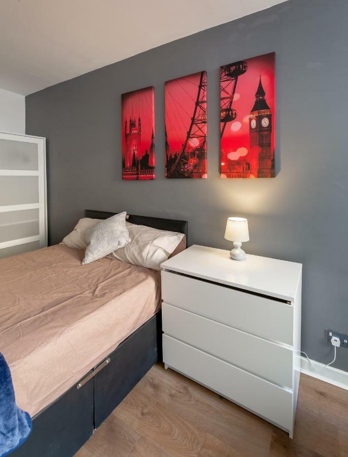 3 Bedroom Apartment Newcastle City Centre Bagian luar foto